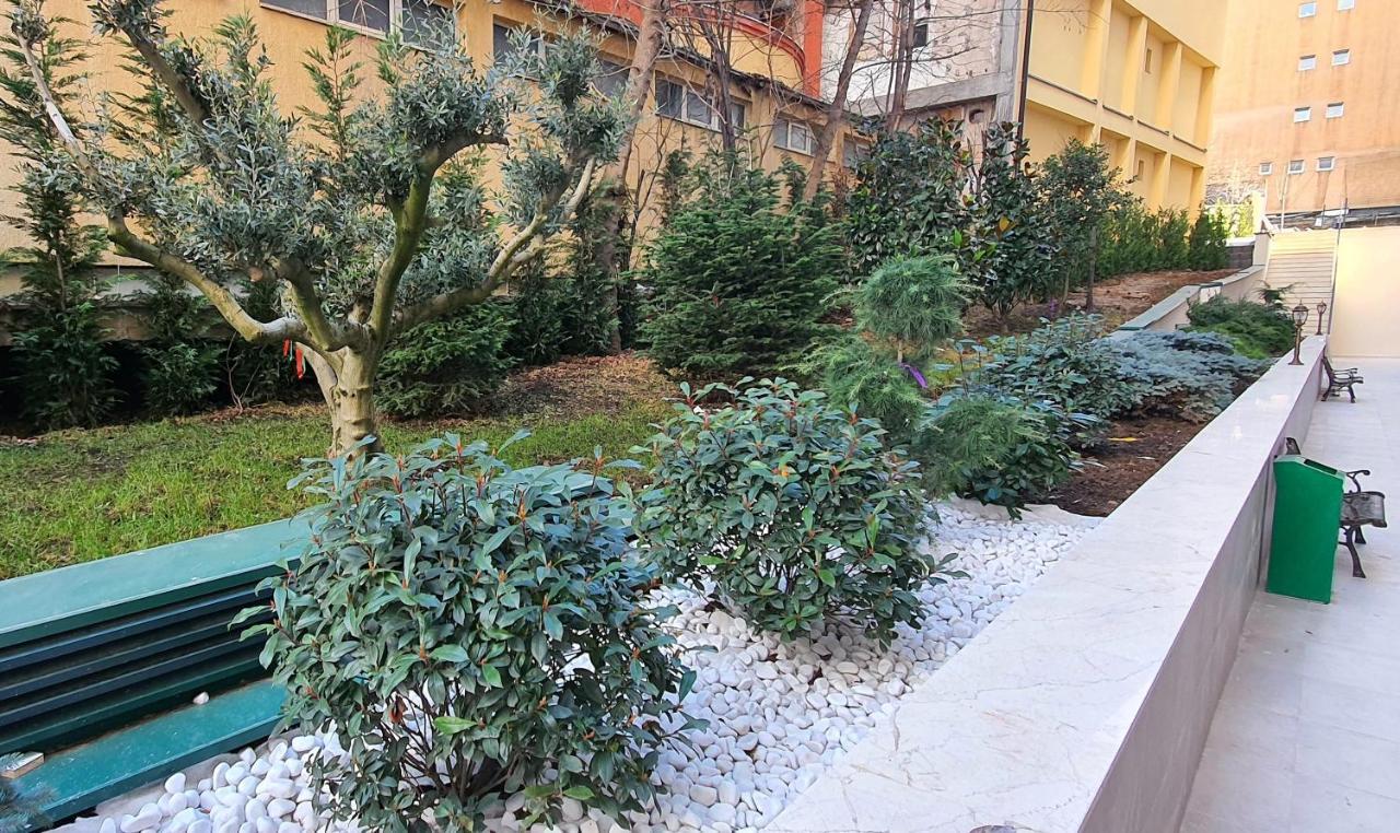 Floral Inn Priştine Dış mekan fotoğraf