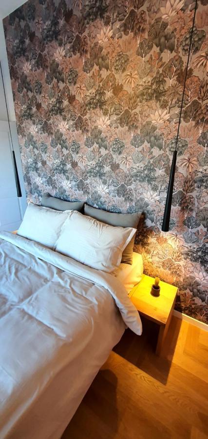 Floral Inn Priştine Dış mekan fotoğraf