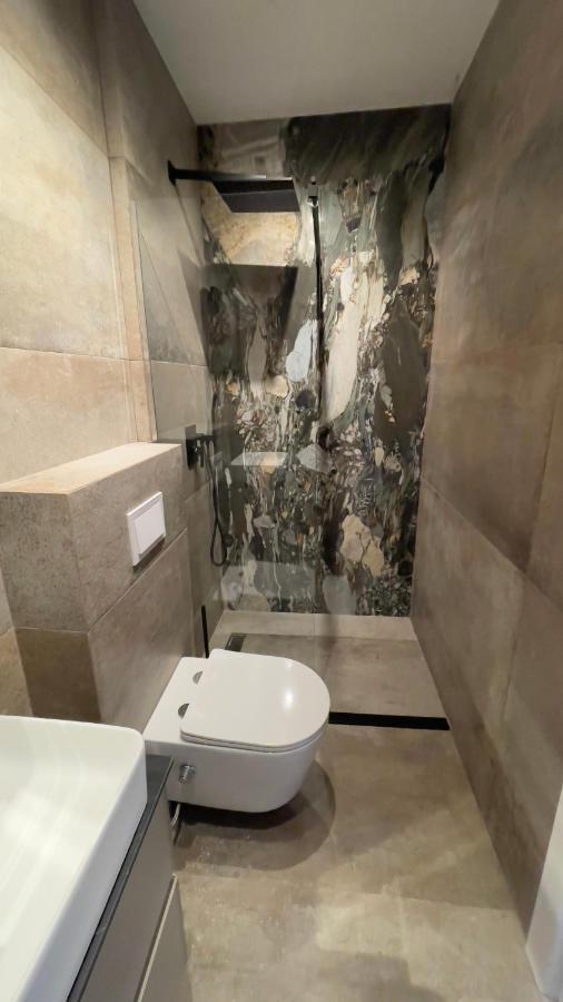 Floral Inn Priştine Dış mekan fotoğraf