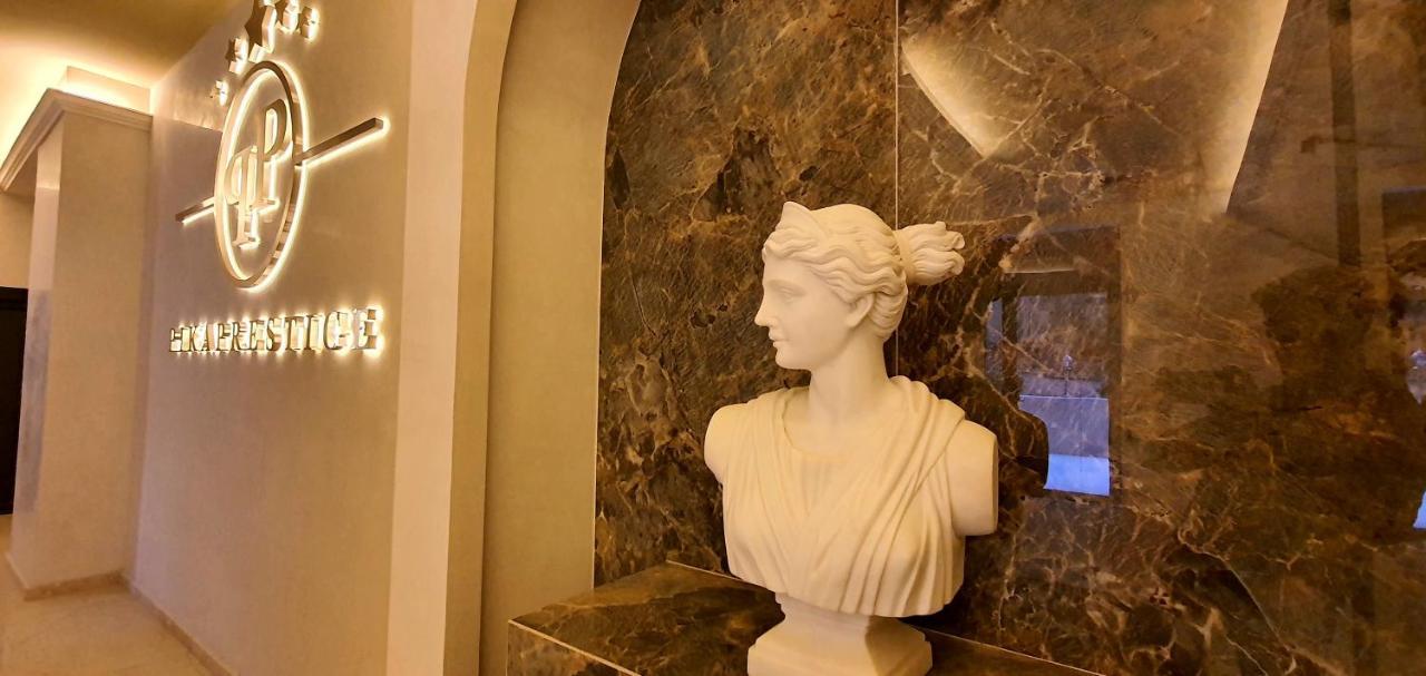 Floral Inn Priştine Dış mekan fotoğraf